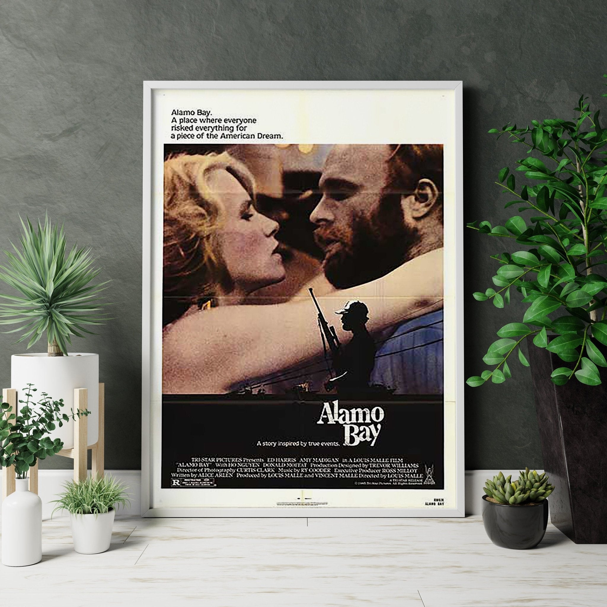 1985 Alamo Bay Retro Movie Canvas Poster - Canvasworkshop