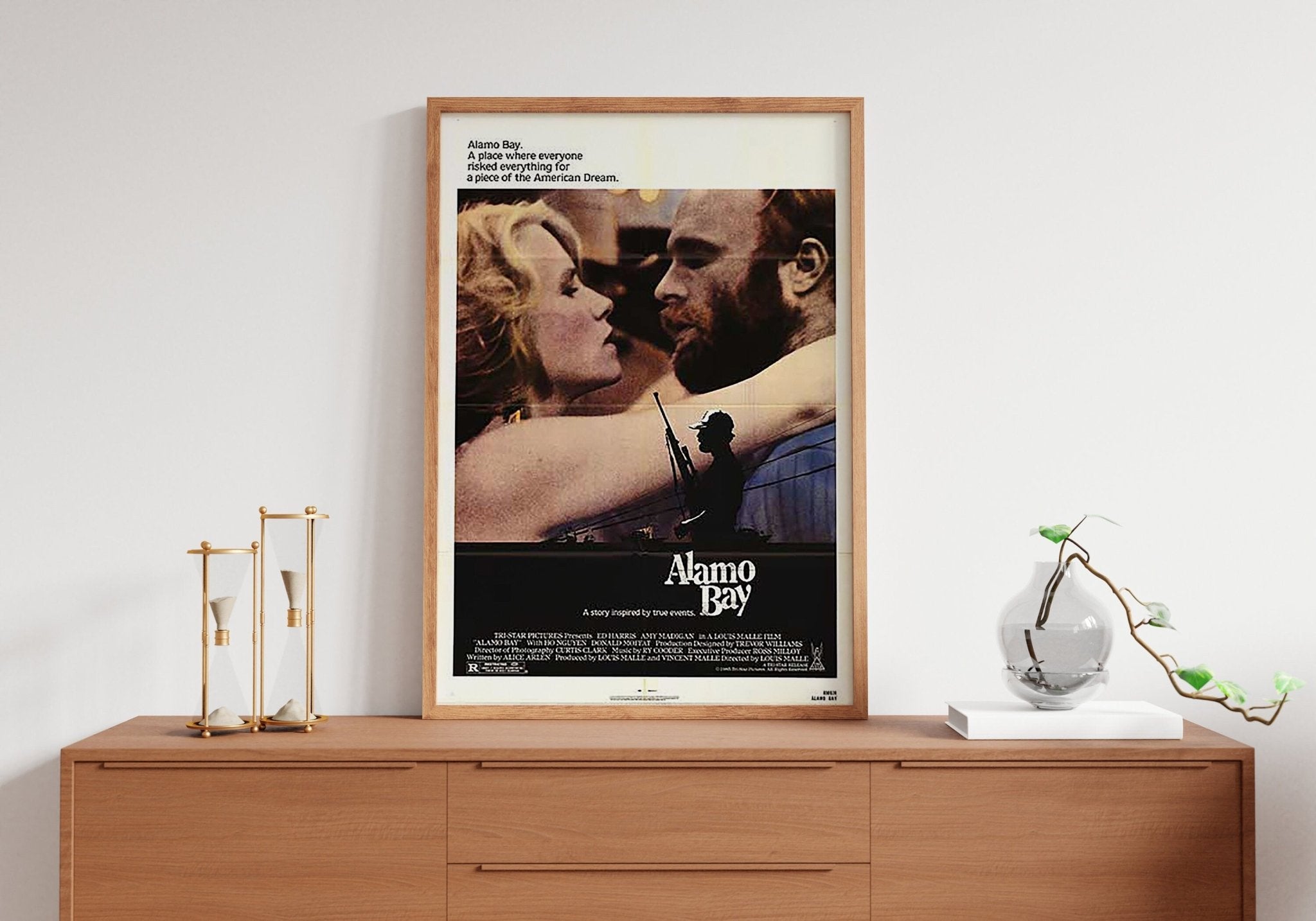 1985 Alamo Bay Retro Movie Canvas Poster - Canvasworkshop