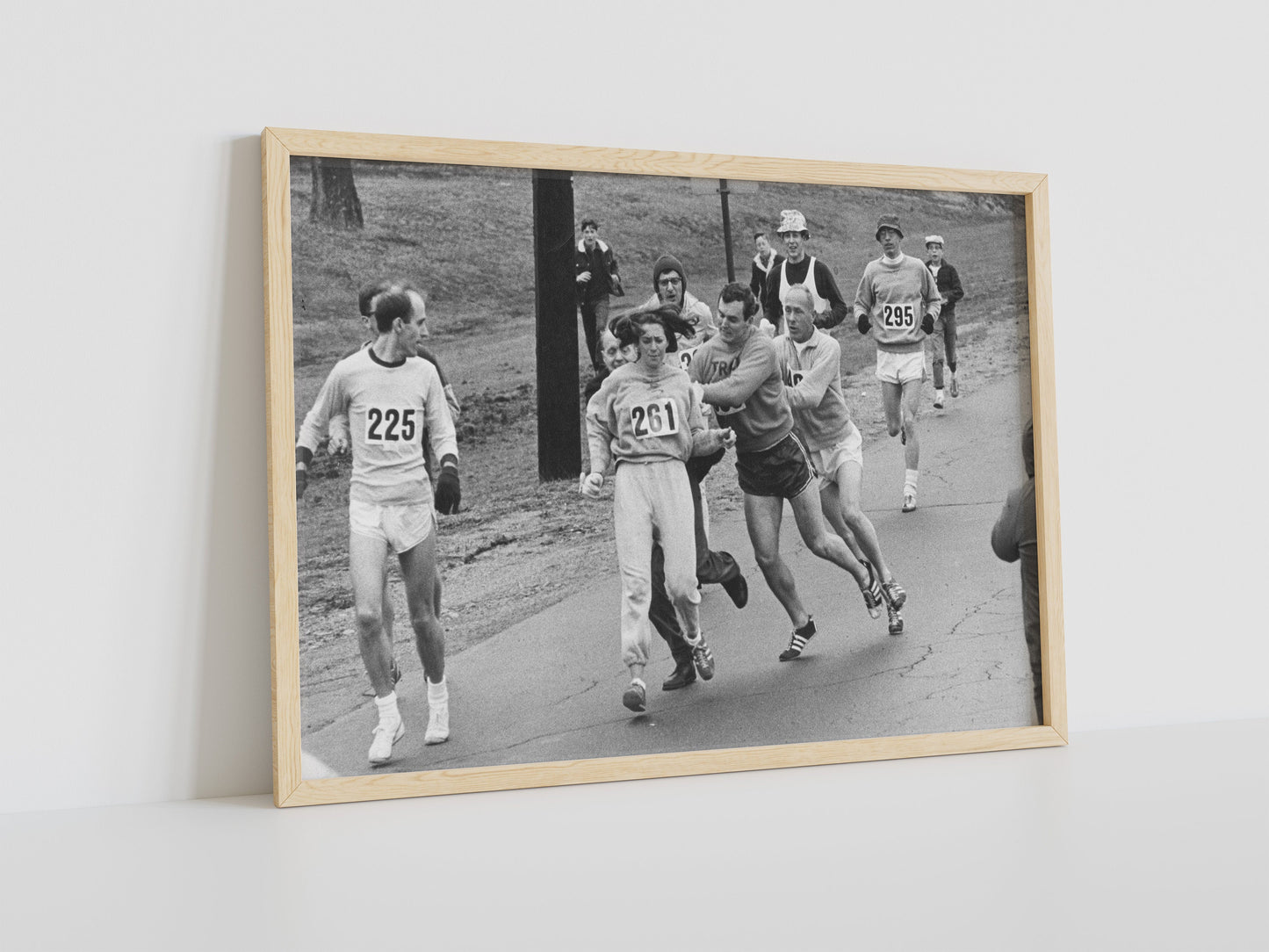 Kathrine Switzer First Woman to Officially Run Boston Marathon, Framed Canvas Wall Decor, Black And White Wall Art