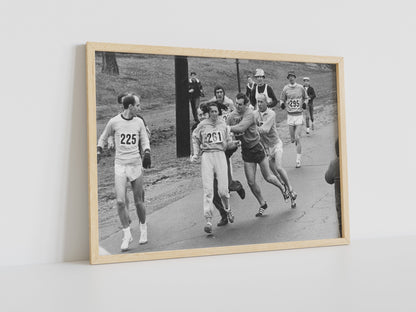 Kathrine Switzer First Woman to Officially Run Boston Marathon, Framed Canvas Wall Decor, Black And White Wall Art