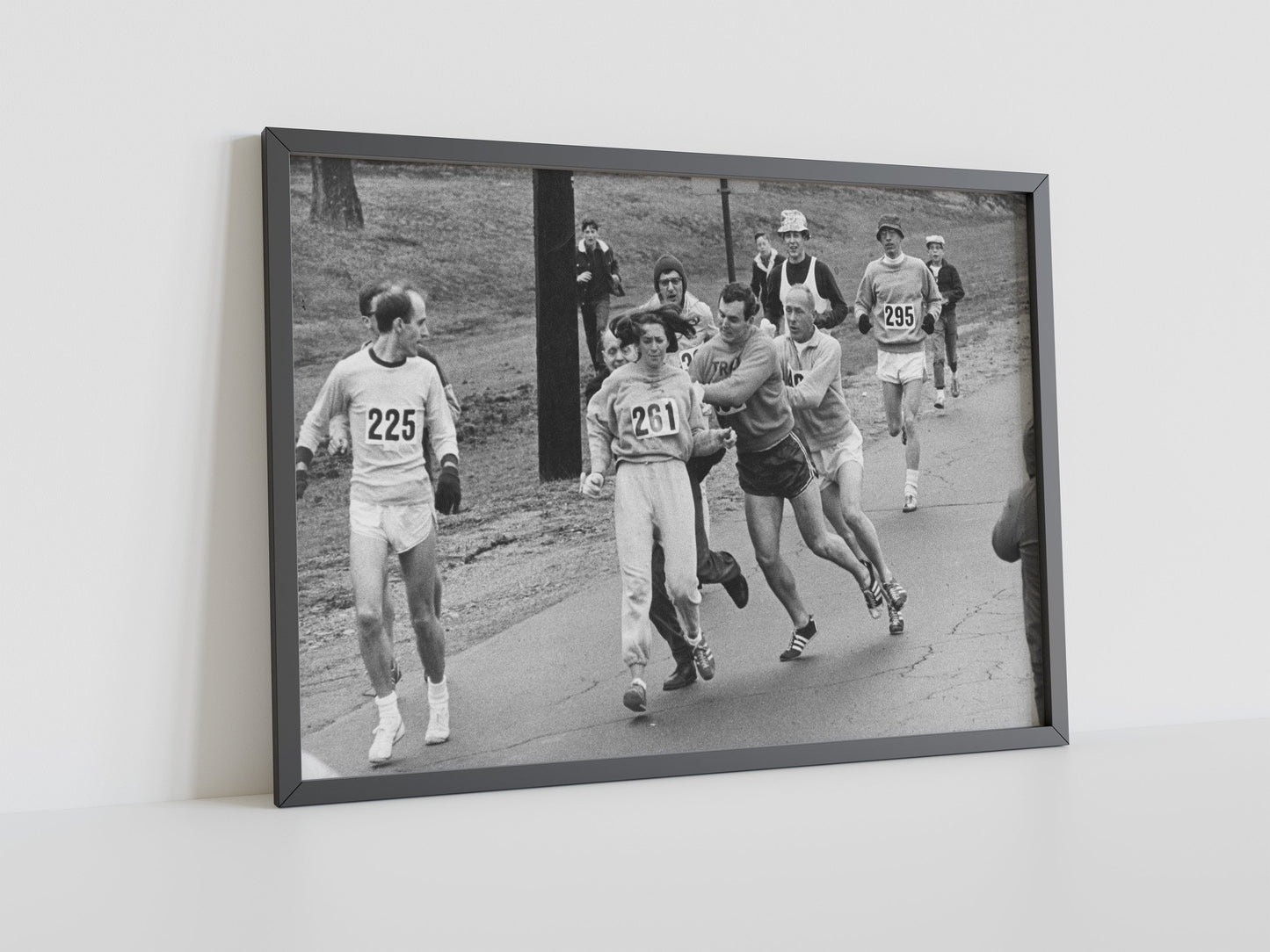 Kathrine Switzer First Woman to Officially Run Boston Marathon, Framed Canvas Wall Decor, Black And White Wall Art
