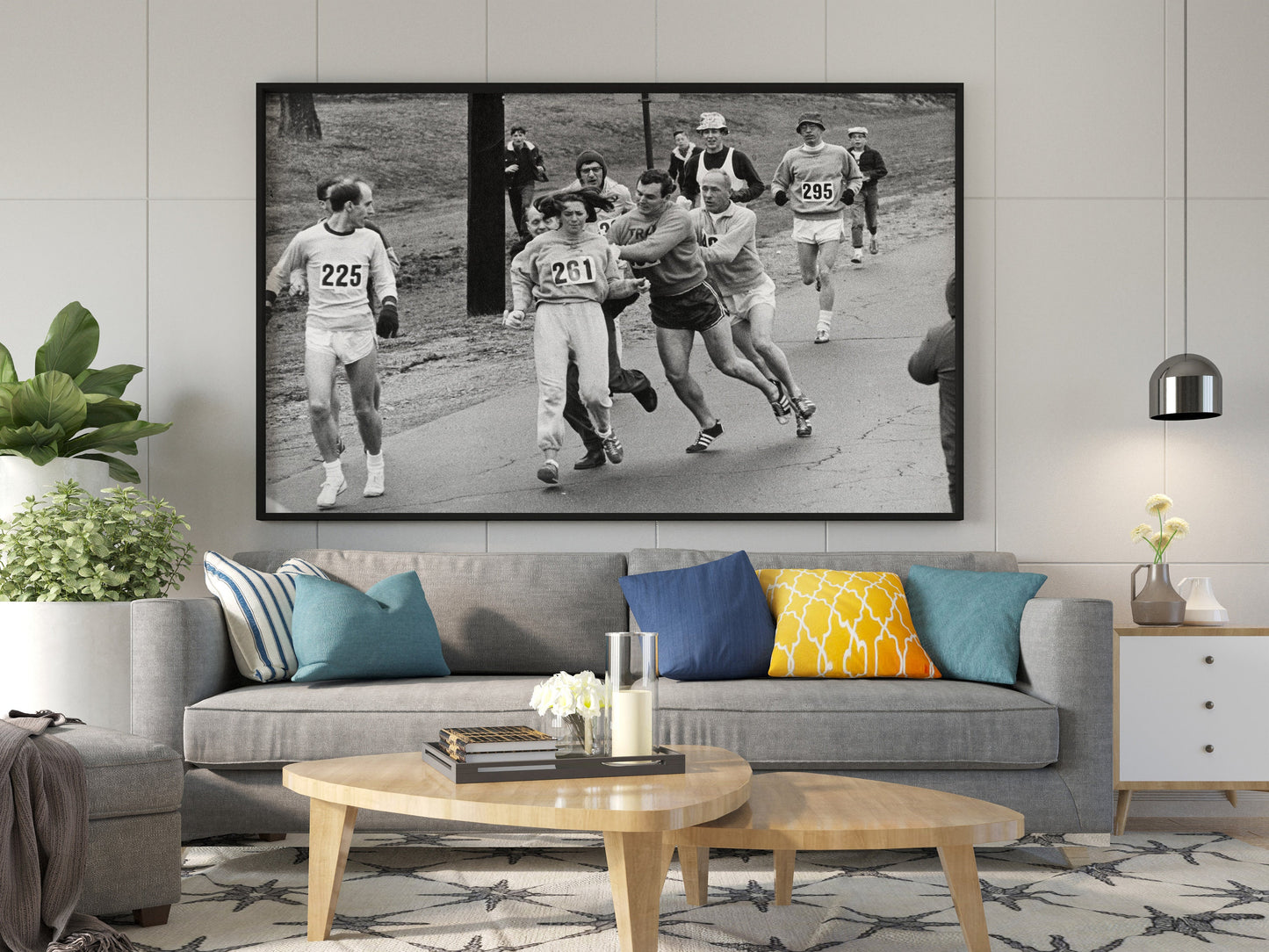 Kathrine Switzer First Woman to Officially Run Boston Marathon, Framed Canvas Wall Decor, Black And White Wall Art