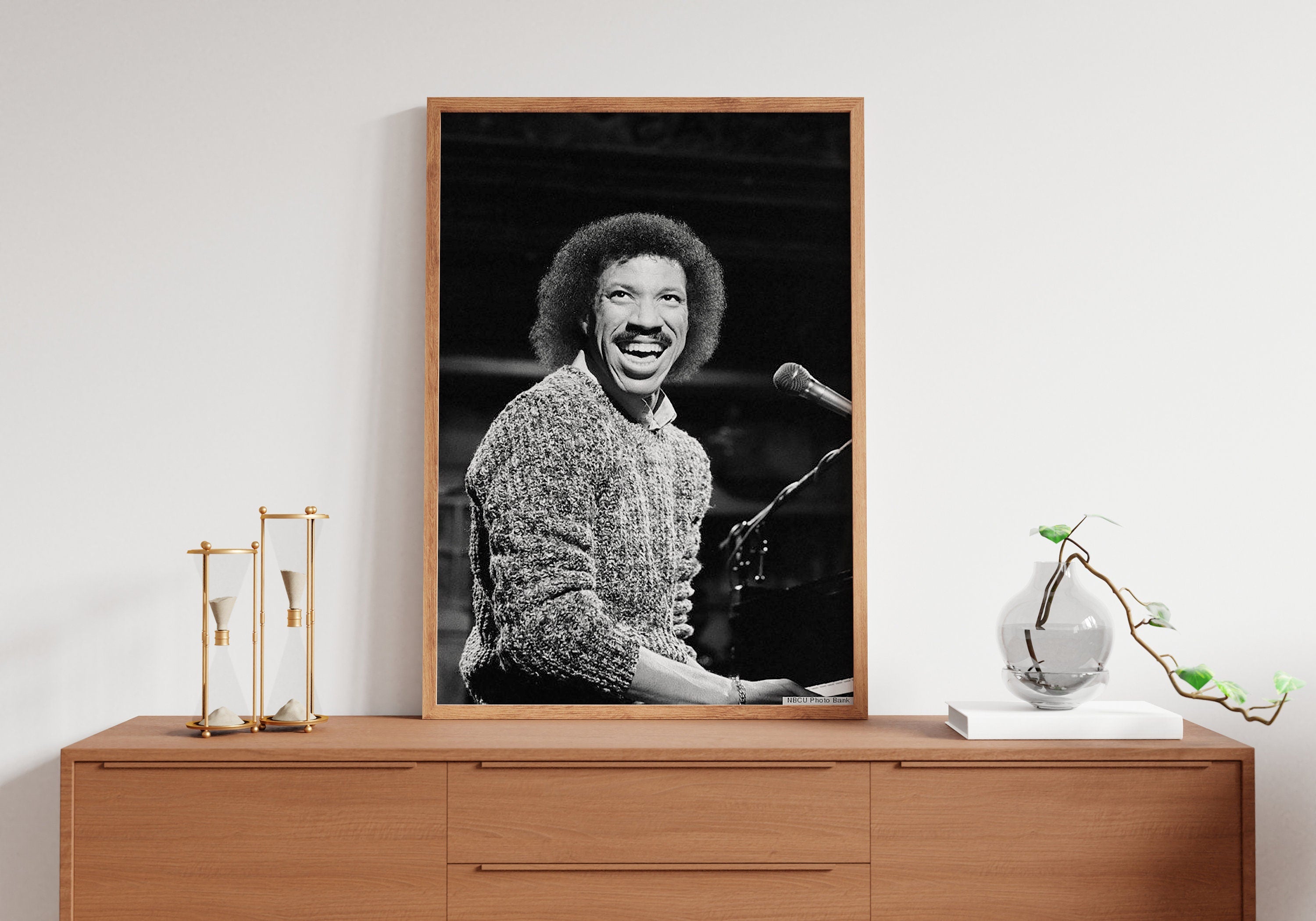 Lionel Richie Canvas Poster