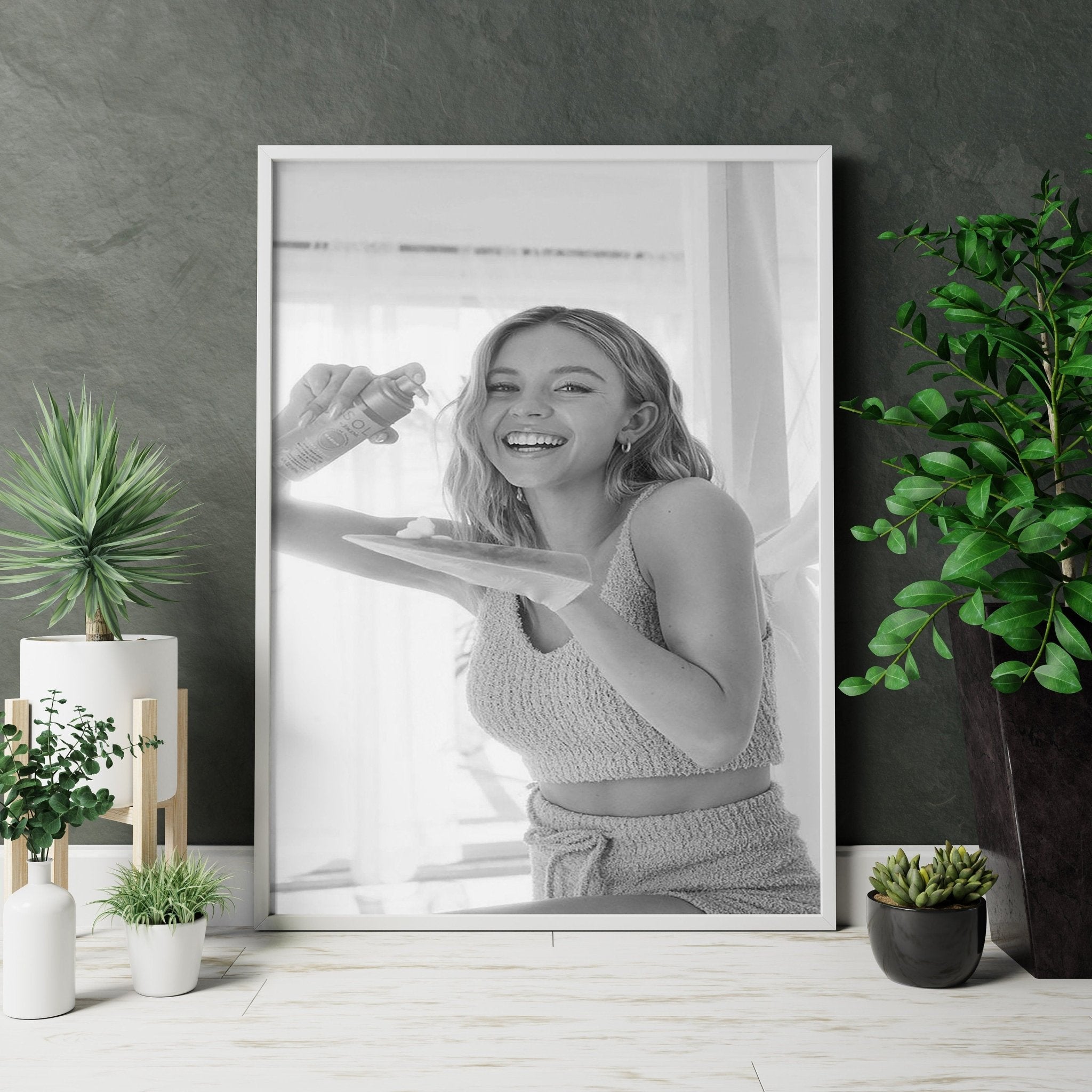 Sydney Sweeney Canvas Poster - Canvasworkshop